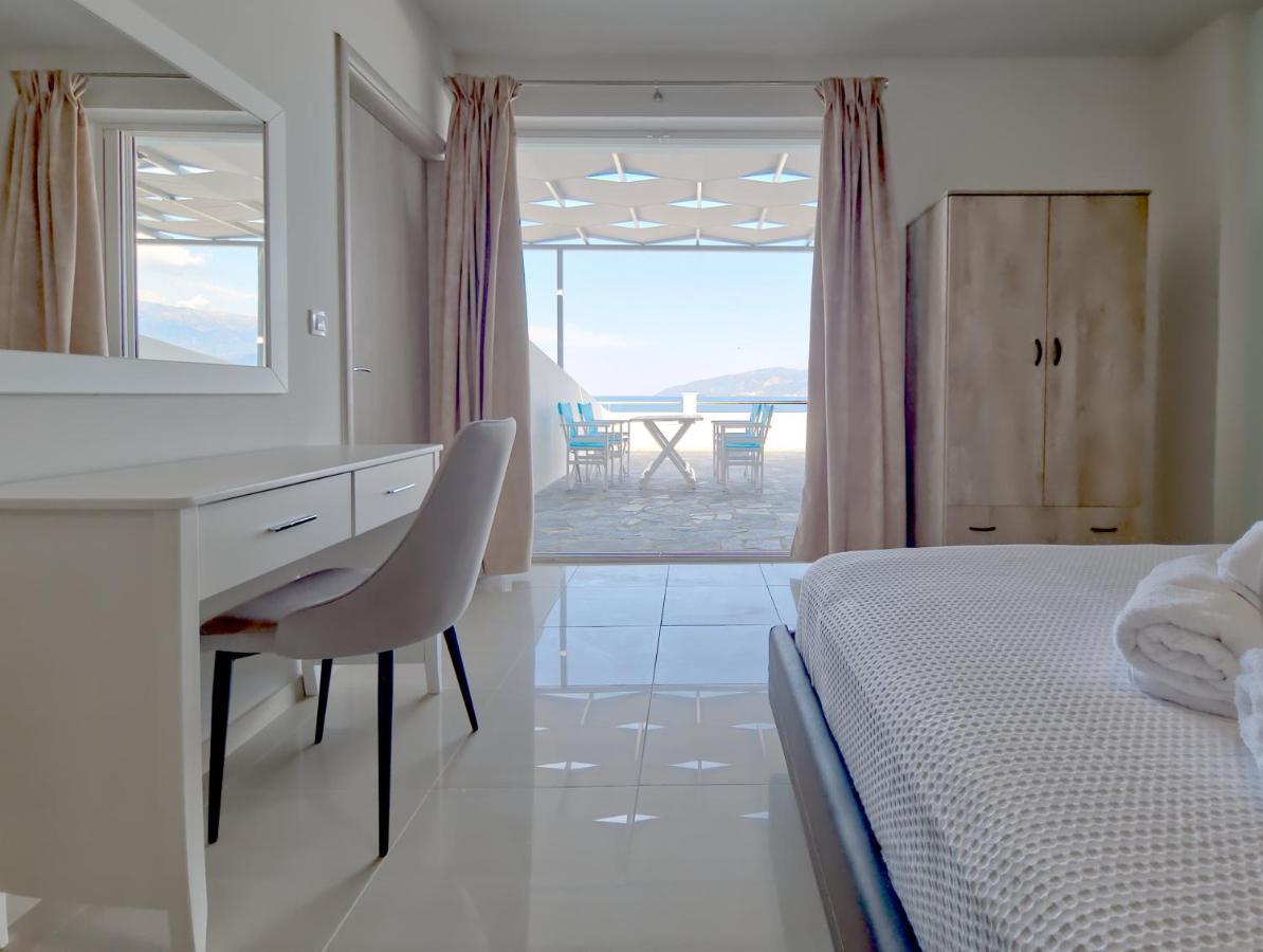 Epipleon Luxury Suites: Seafront Rooms with Spacious Verandas Nafpaktos Exterior photo